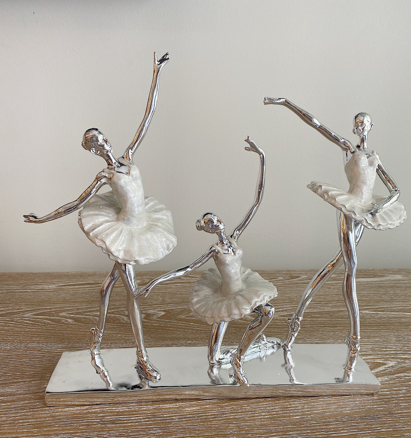 Ballerina Dancers Sculpture